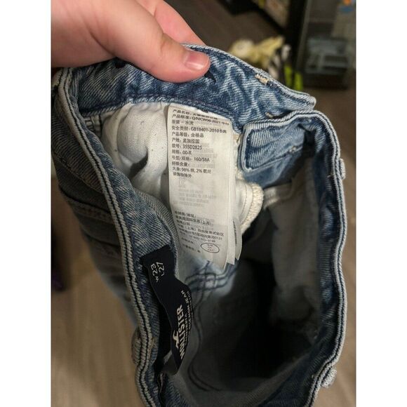 HOLLISTER WOMEN'S LIGHT WASH MOM JEAN ULTRA HIGH RISE BANDANA RIPPED 00R 23/27 - Picture 4 of 4